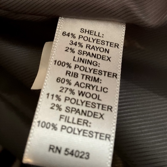 Banana Republic Soft Puffy Vest - Picture 4 of 4